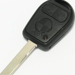 Guscio radiocomando auto Bmw Serie 3 E36, Serie 5 E39, 3 tasti, con lama HU92.
Ub. M16