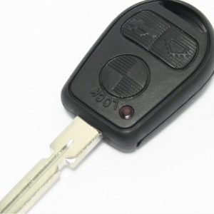 Guscio radiocomando auto Bmw Serie 3 E36, Serie 5 E39, 3 tasti, con lama HU58.
 Ub. K15