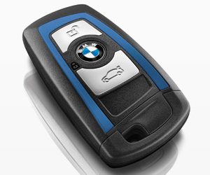 Radiocomando Chiave Auto Bmw Serie F 3 Tasti 434 Mhz Colore blu.
 Ub. C11