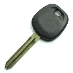Chiave auto Toyota, con lama TOY43.
 Ub. F12