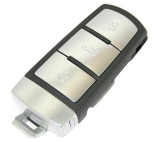 Radiocomando Chiave Auto Volkswagen Passat 3C, Modelli dal 2006 al 2011, 3 Tasti.
 Ub. C20